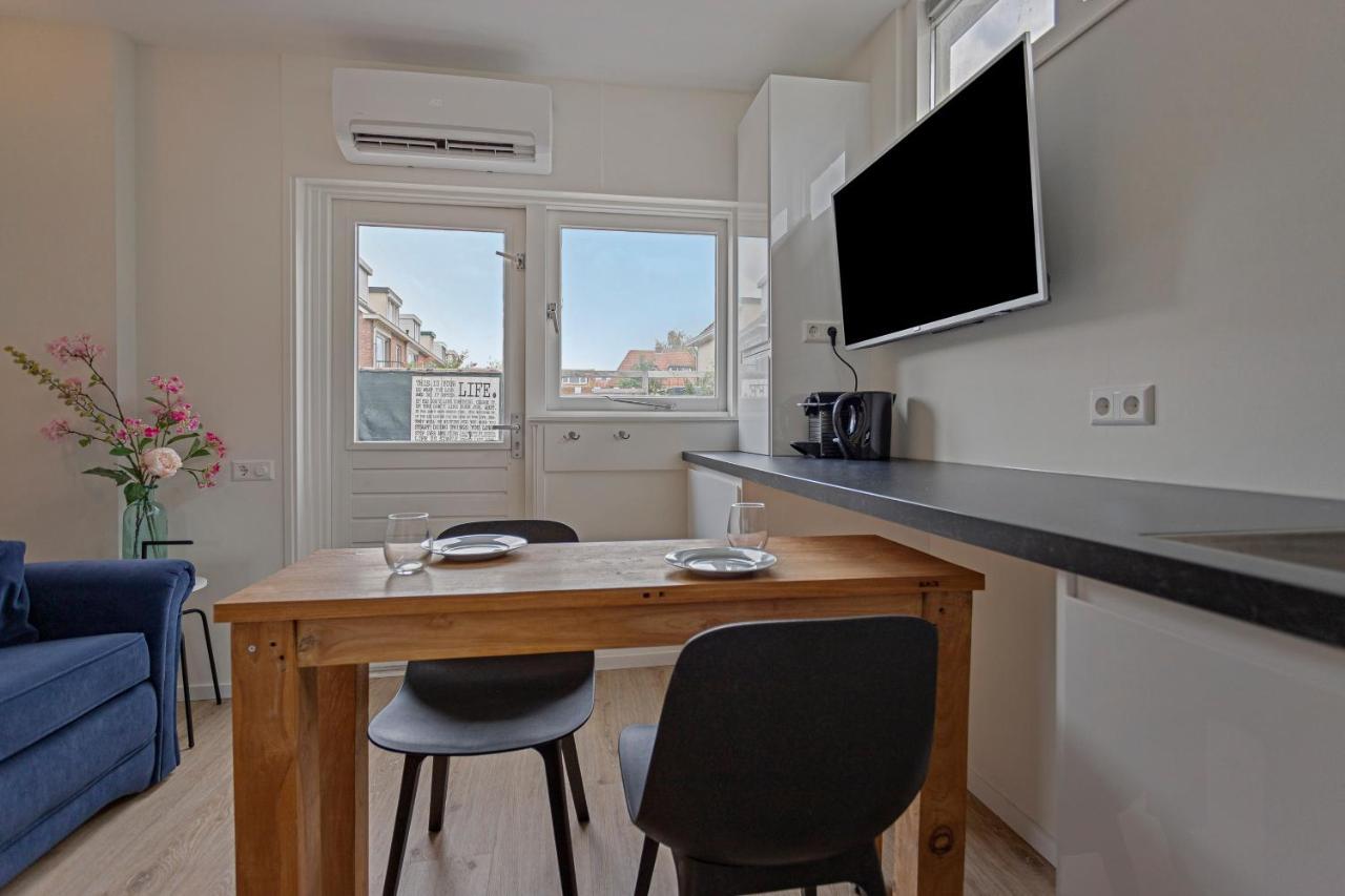 Studio Baarn With Patio, Airco, Pantry, Bedroom, Bathroom, Privacy - Amsterdam, Utrecht エクステリア 写真